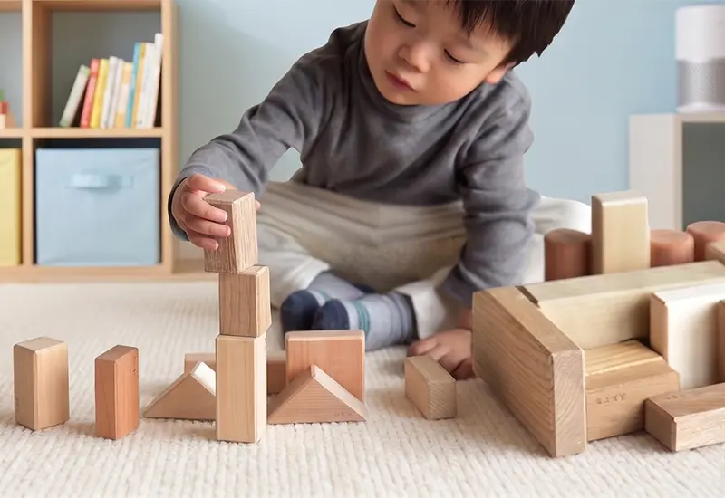 積み木を積む