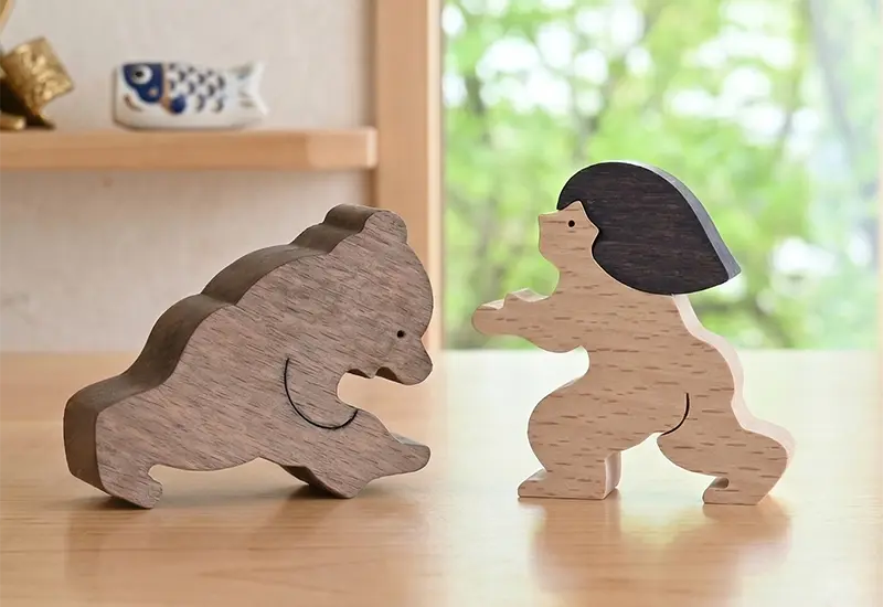 すもうをとるクマと金太郎(小)